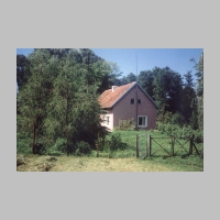 012-1030 Ein in Eiserwagen neu erbautes Haus 1996 .jpg